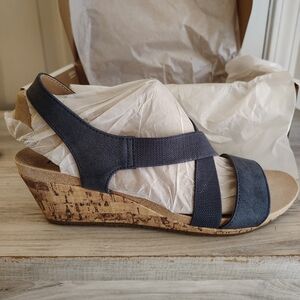LifeStride Mexico Wedge Sandals